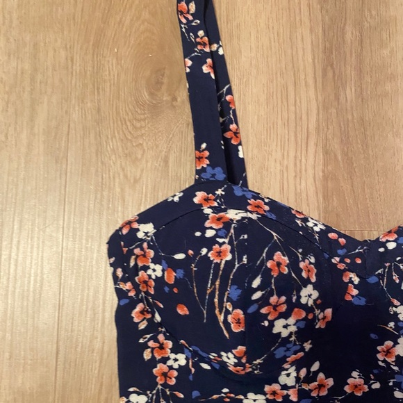 Blue floral crop top - Picture 2 of 5